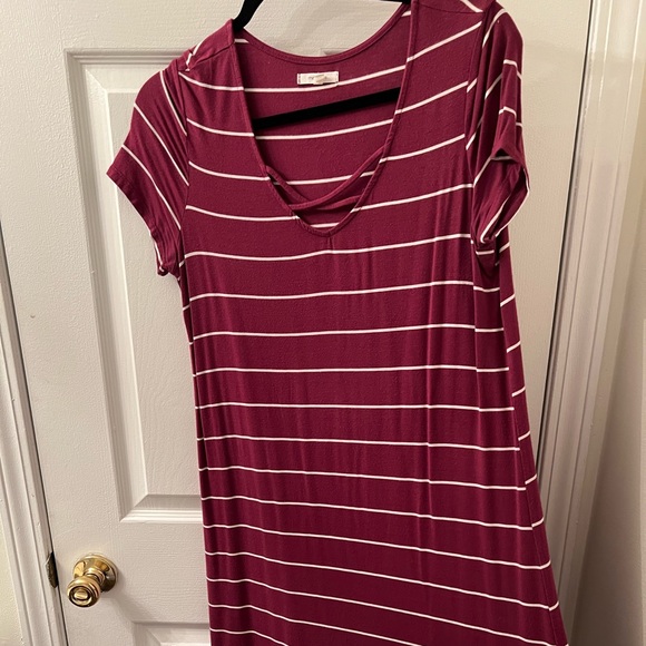 Maurice’s Maroon Striped Medium T-Shirt Dress - Picture 3 of 5